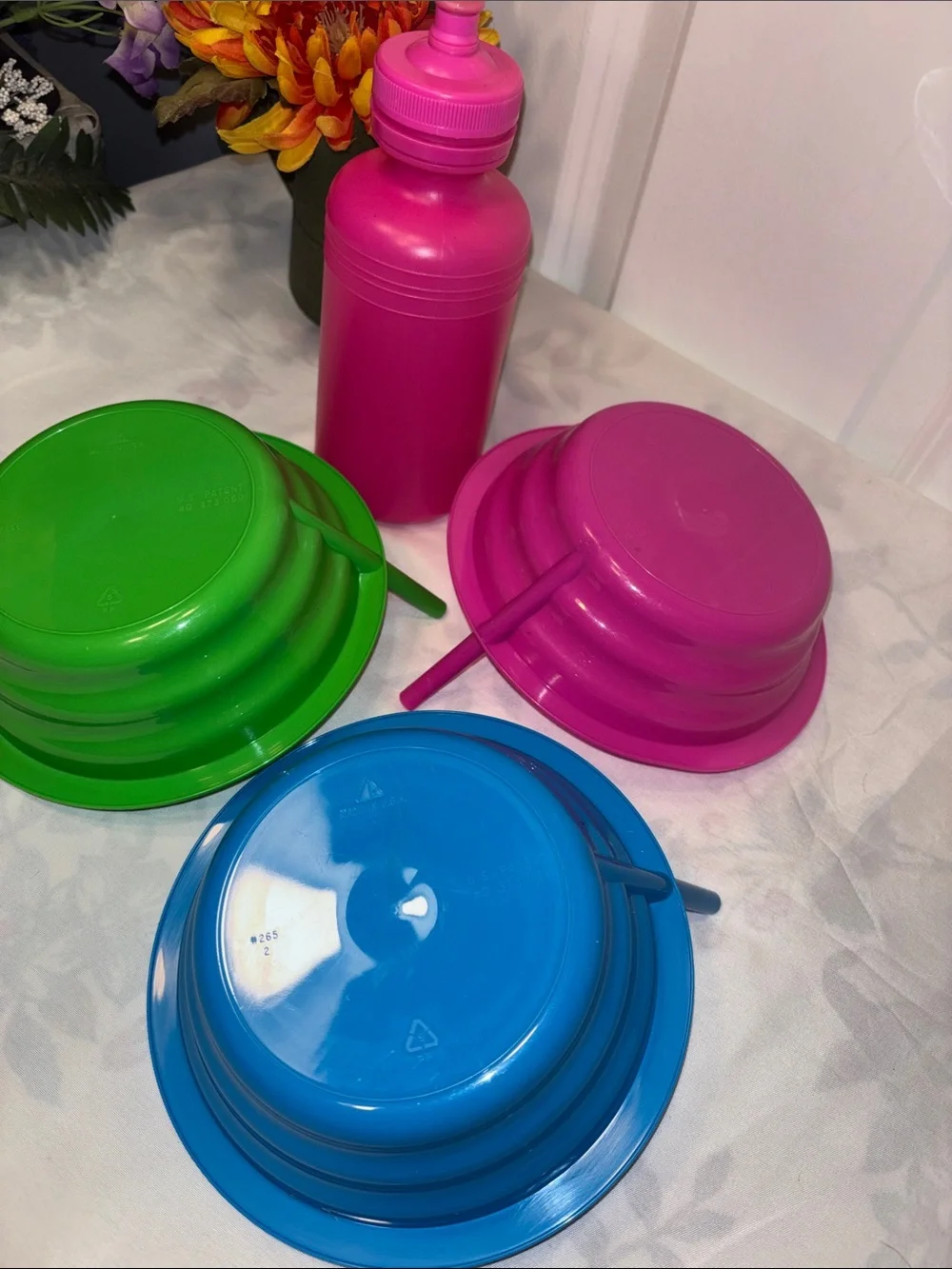 Kids 4-Piece Drink & Snack Set – Bottle + 3 Bowls with Straws